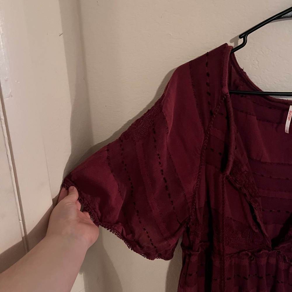 FREE PEOPLE Maroon Striped Flowy Boho Blouse size LARGE - Picture 4 of 6